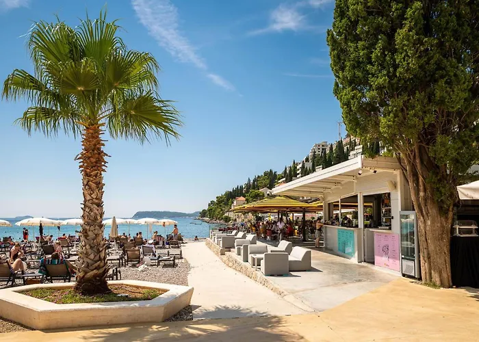 Meri Ντουμπρόβνικ